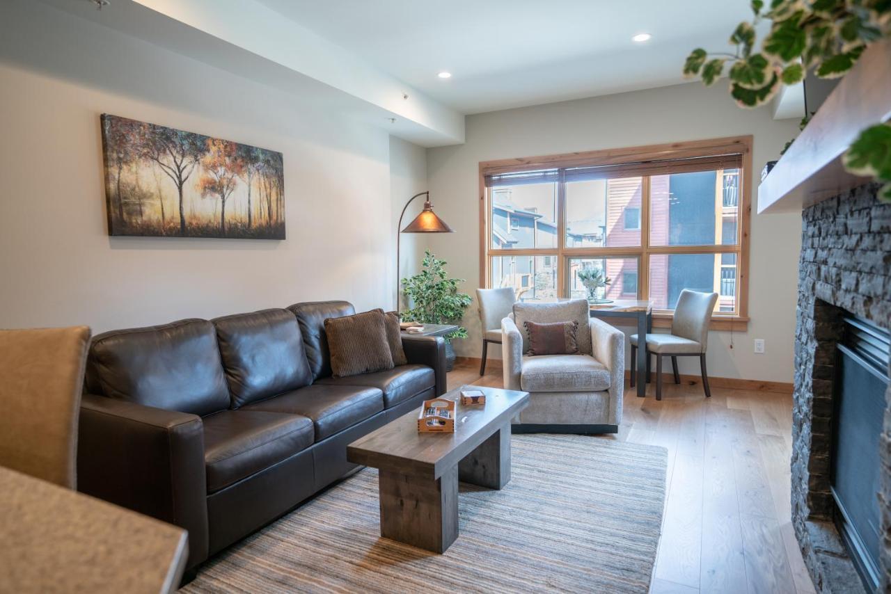 Spring Creek Luxury King One Bedroom At White Spruce Lodge Canmore Esterno foto