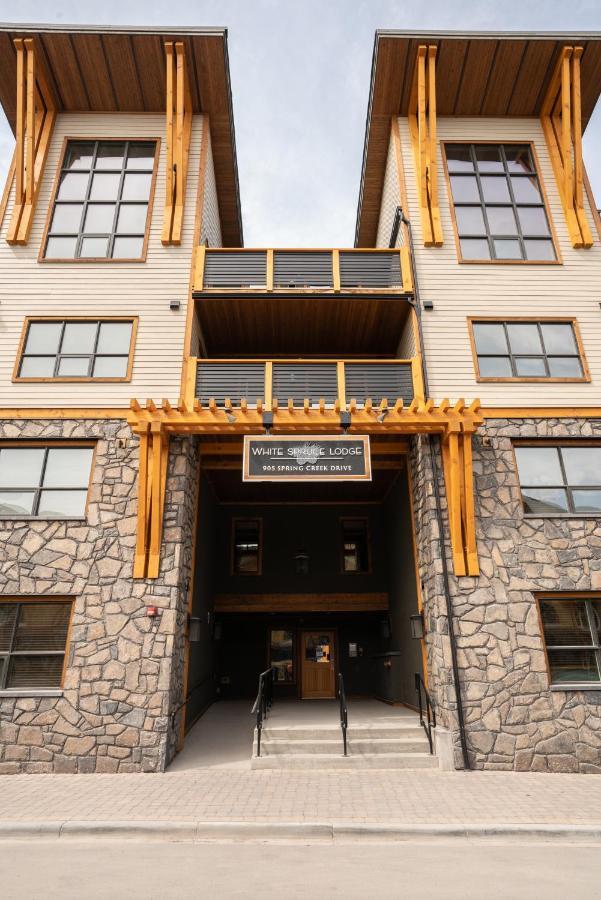 Spring Creek Luxury King One Bedroom At White Spruce Lodge Canmore Esterno foto