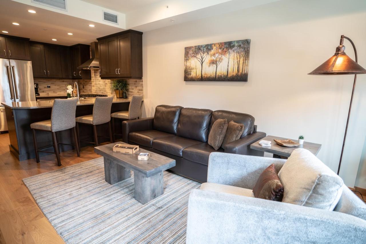 Spring Creek Luxury King One Bedroom At White Spruce Lodge Canmore Esterno foto
